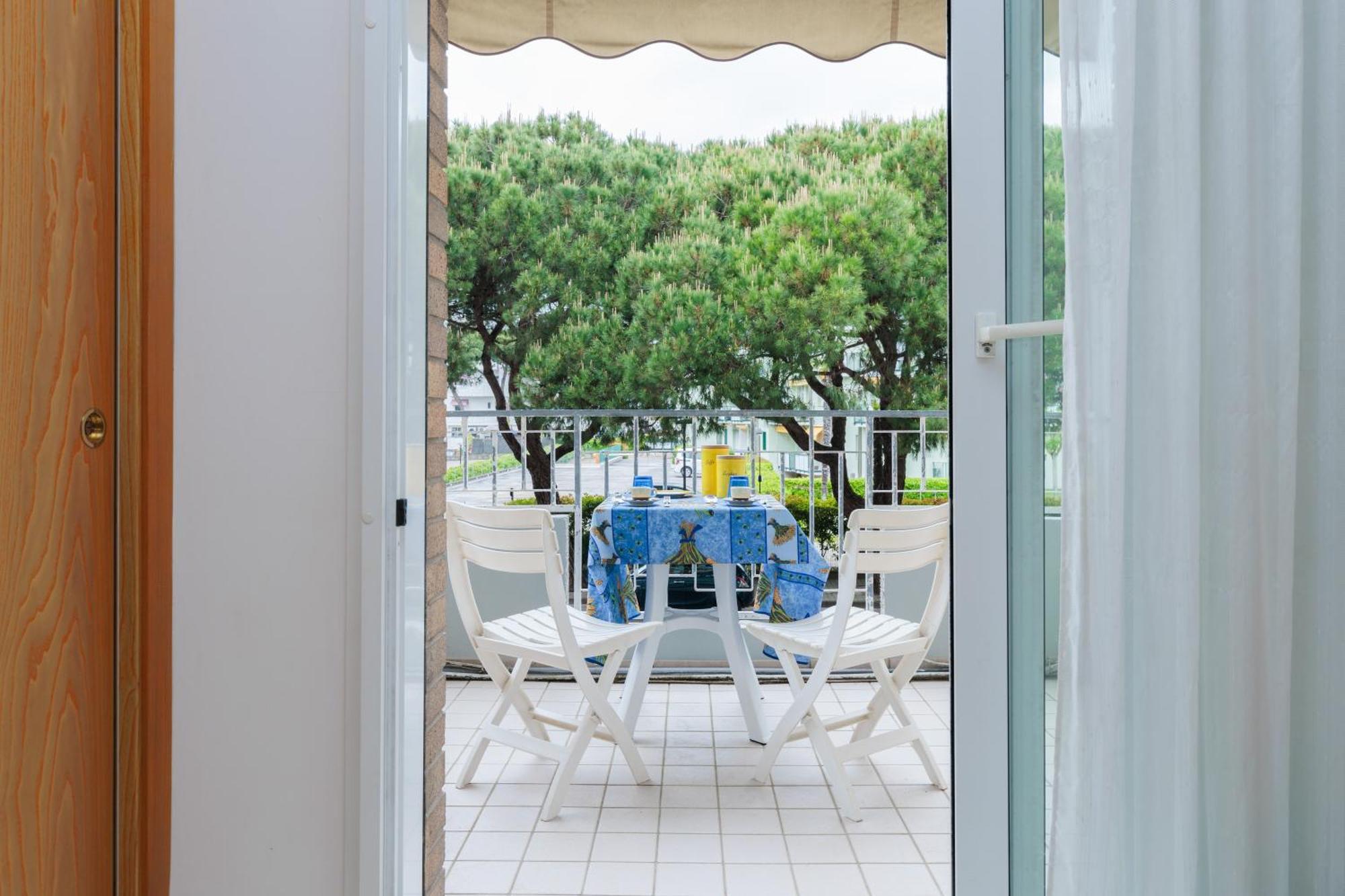 Jesolo Beach! Fronte Mare - Piscina Park E Posto Spiaggia Inclusi エクステリア 写真
